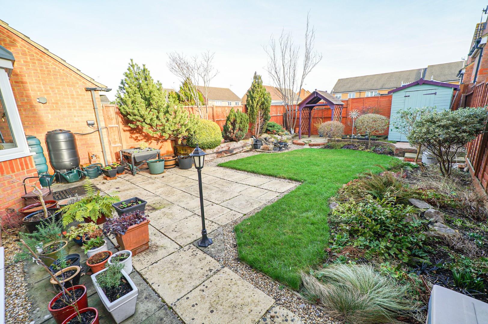 Nicolson Drive, Leighton Buzzard Quarters Estate Agents